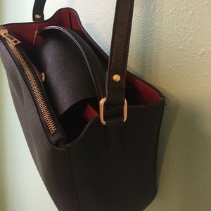 Black Purse